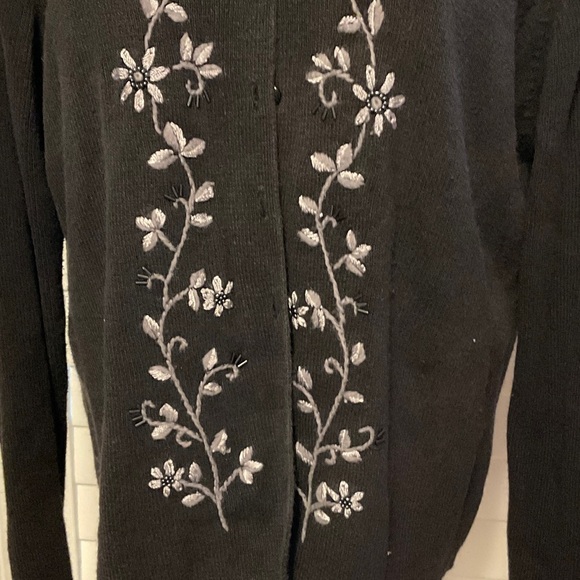 Sag Harbor Black Cardigan with White Floral Embroidery - Picture 3 of 8